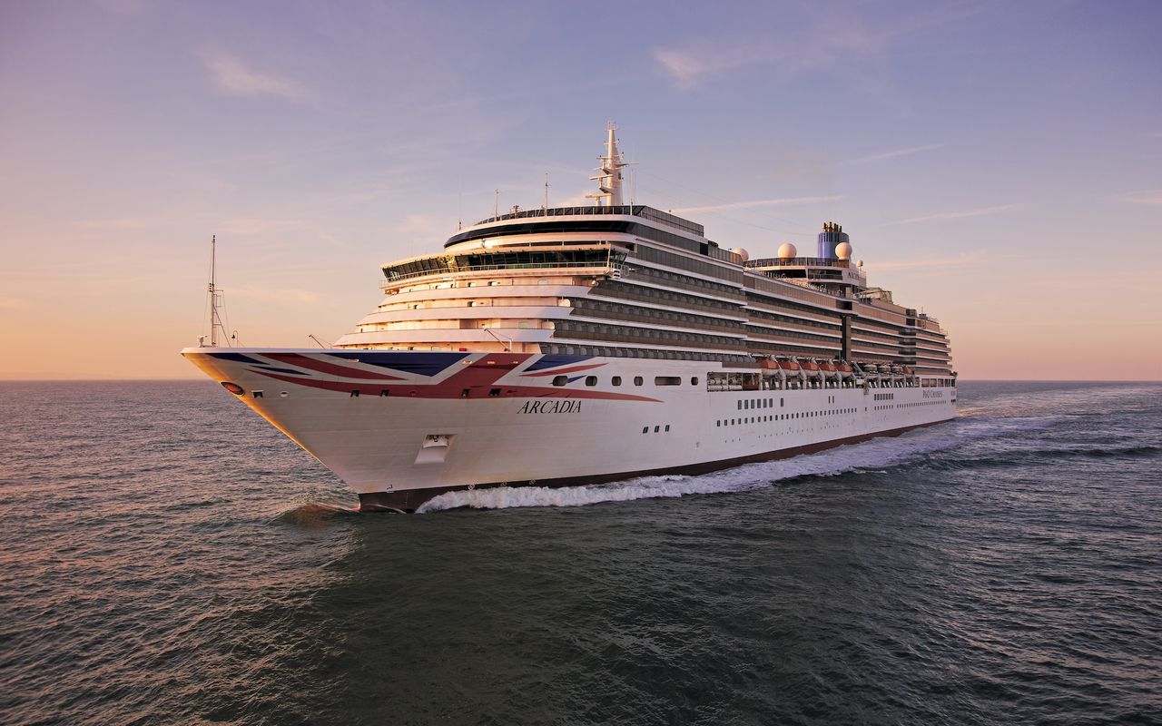 P&O Cruises Arcadia at sea